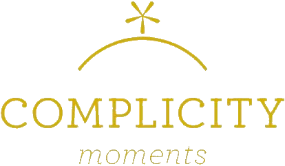 logo_complicity_moments_crop